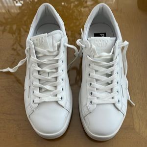 GGDB/PURE. Perfect condition size 7 1/2 worn once.